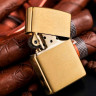 Zippo Brushed Brass 204 B — матовая латунь
